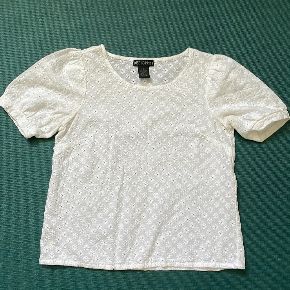 Cotton eyelet top with puff sleeves